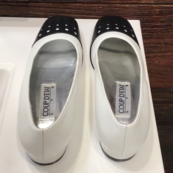 NWOT 80s Vintage Leather Ballet Flat Slip on Shoe Capped Toe White SZ 6 - Picture 7 of 16